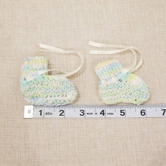 Knitted baby socks - Picture 2 of 2